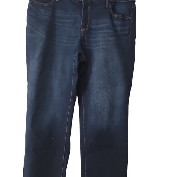 Mid-Rise Straight Jeans Size Petite 18 (NWOT) - Picture 6 of 7